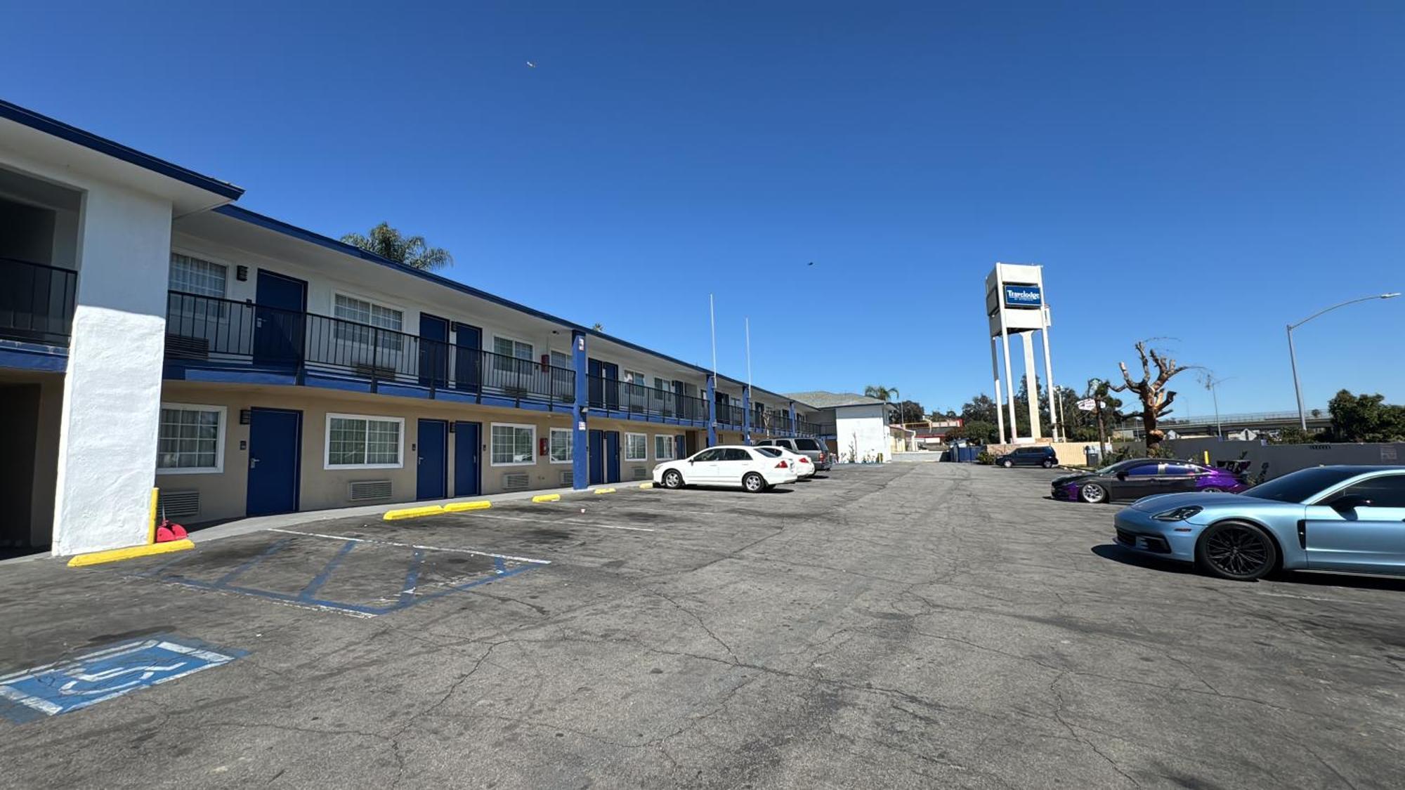 Travelodge By Wyndham Fairplex Pomona Ngoại thất bức ảnh